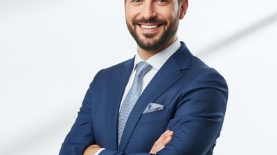 Portrematik ile AI fotoğraf oluşturan başarılı Türk işadamı testimonial
